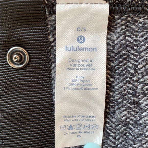 Lululemon Vinyasa Scarf - Picture 2 of 4